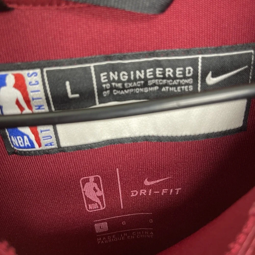 Cleveland Cavaliers Nike Sweatshirt Mens Large NBA Warm Up Crewneck Engineered